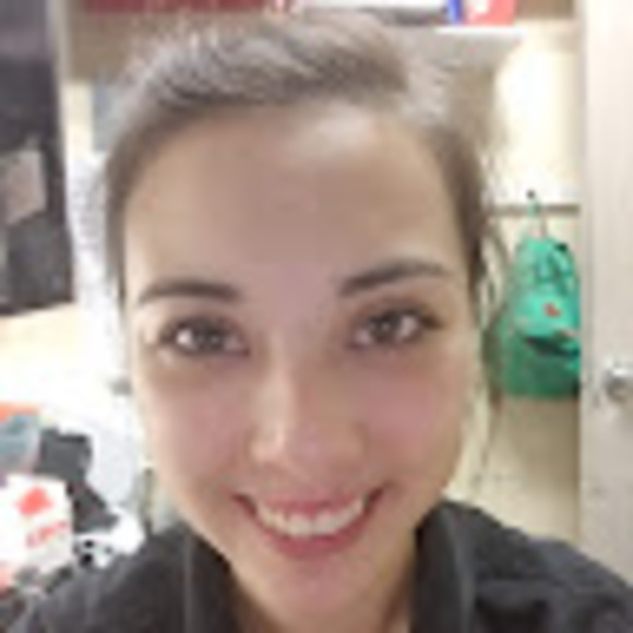 Meet your Posher, Katie - Picture 1 of 1